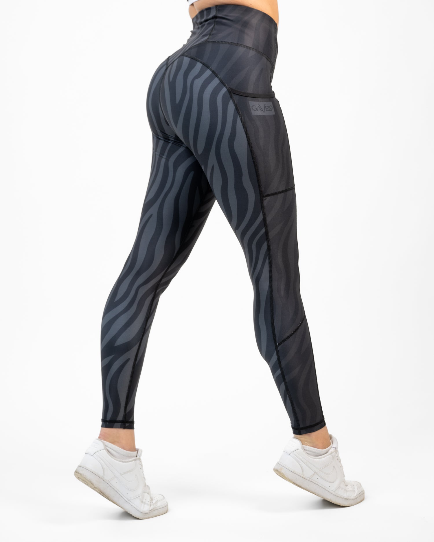 <tc><br>GAVELO Zebra Lux Leggings</tc>